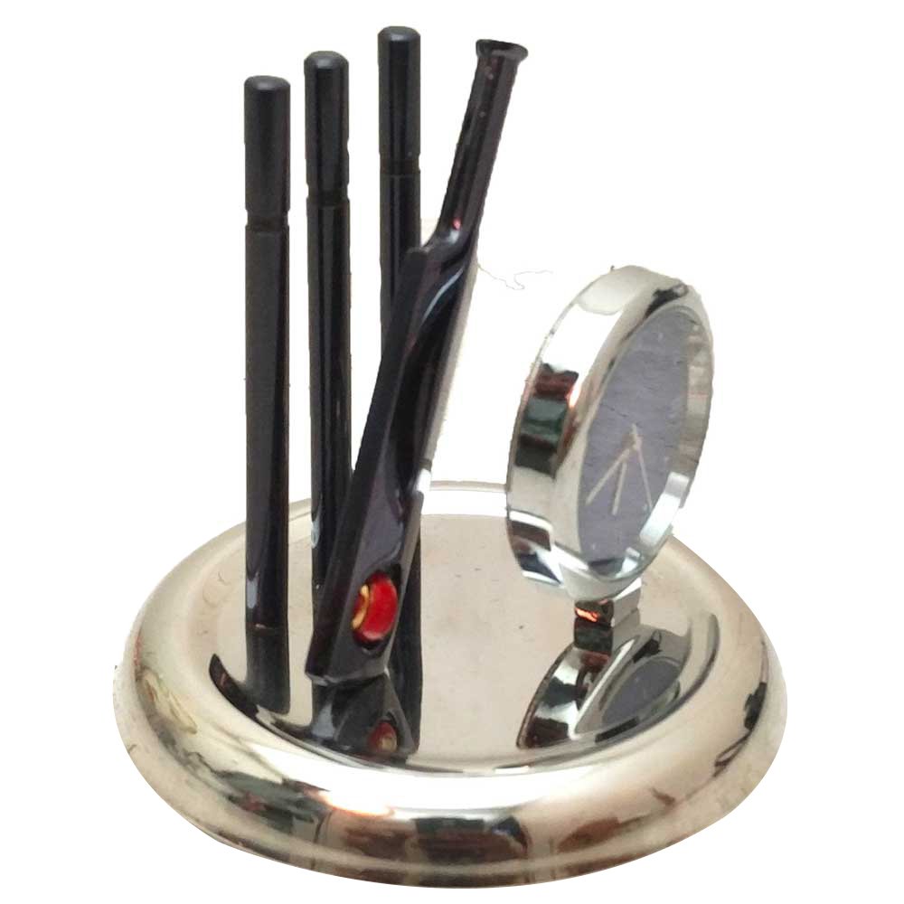 Handicraft Cricket Set Table Clock Gift 3 Inch ( 8 cm )