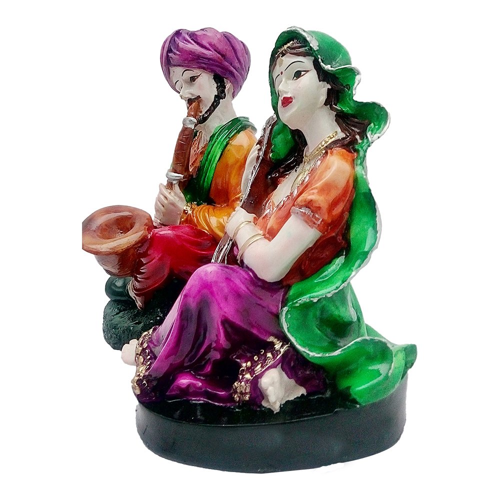 Traditional Couple Statue 7 Inch ( 18 cm )