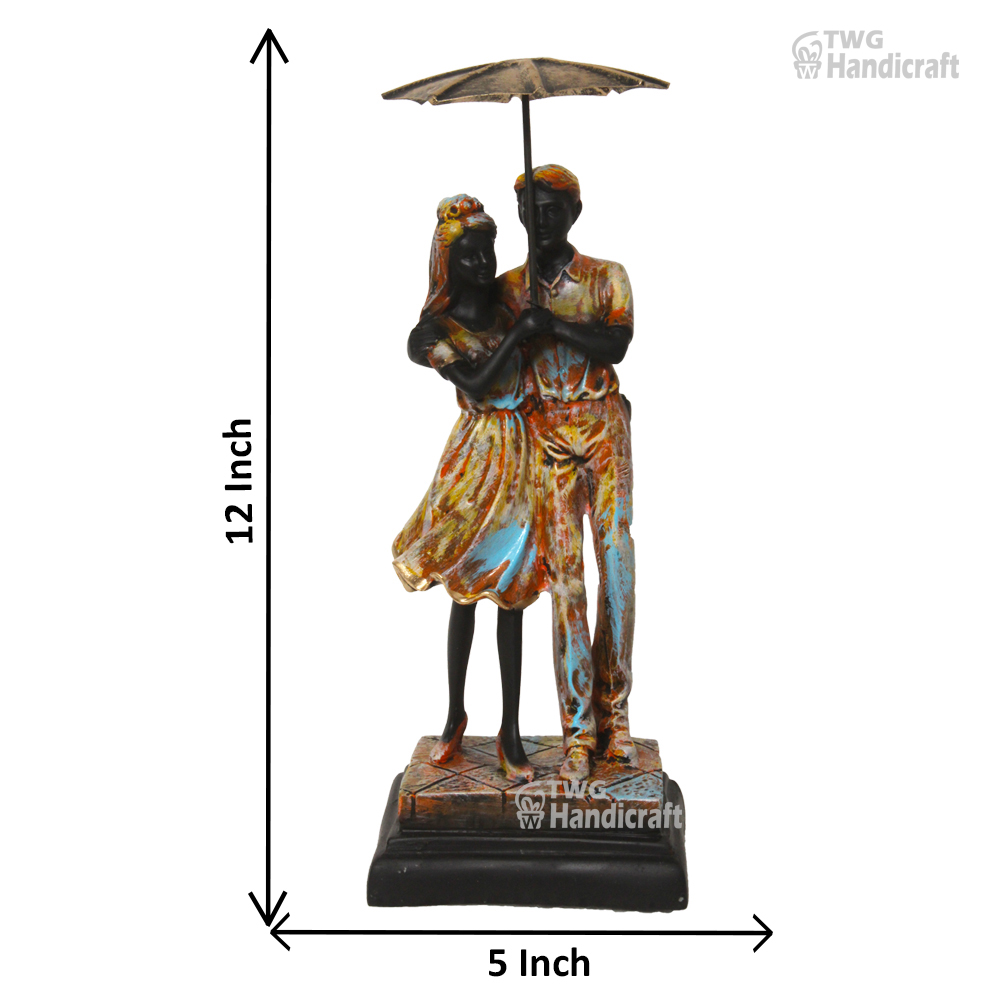 Manufacturer of Love Couple Statue Gifts | Wedding Return Gifts